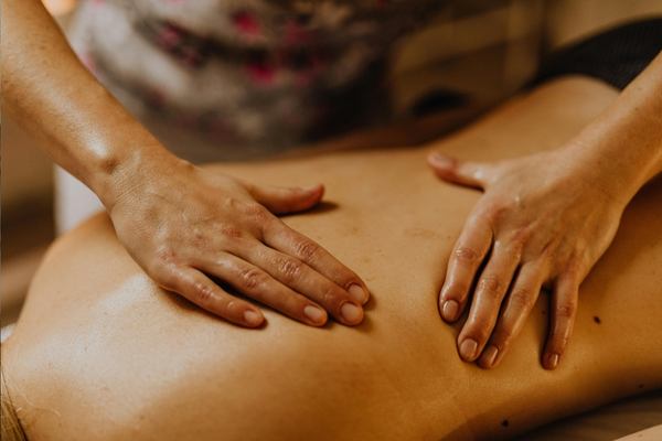 Lomi lomi massage terdekat